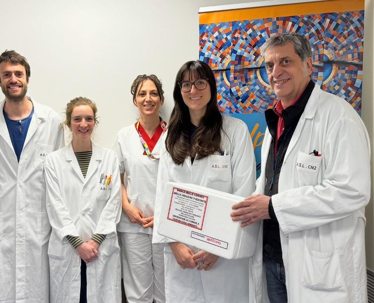 Trapianto cornea ospedale di Verduno . Equipe medici oculisti nella Foto